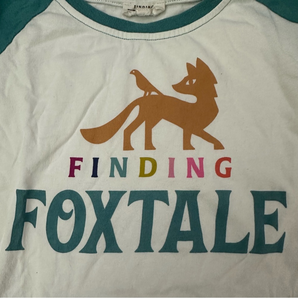 Finding Foxtale Raglan Tee - Picture 3 of 5